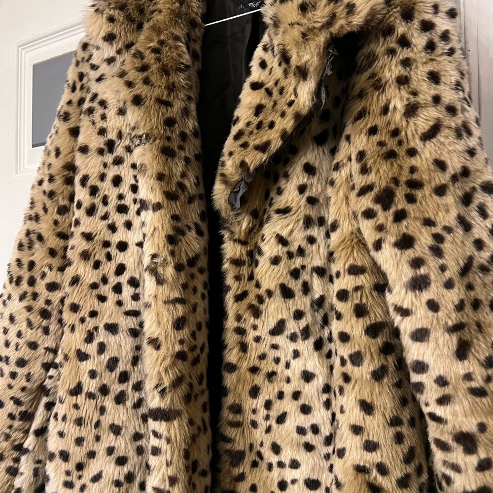 Ming Wang Leopard Print Teddy Jacket